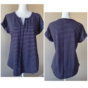Old Navy split neck cap sleeve top - small